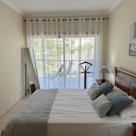 Charmant Appartement A 1Km De La Plage, Avec Piscine A Albufeira Dış mekan fotoğraf