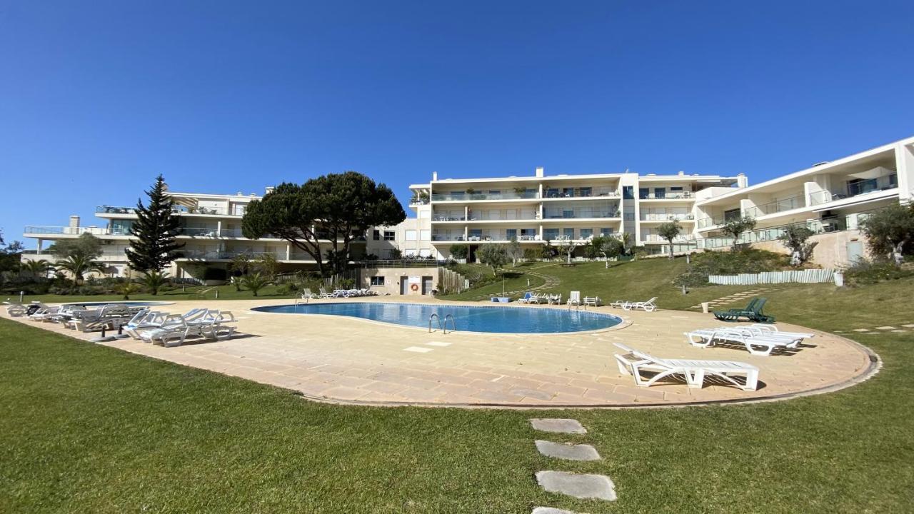 Charmant Appartement A 1Km De La Plage, Avec Piscine A Albufeira Dış mekan fotoğraf