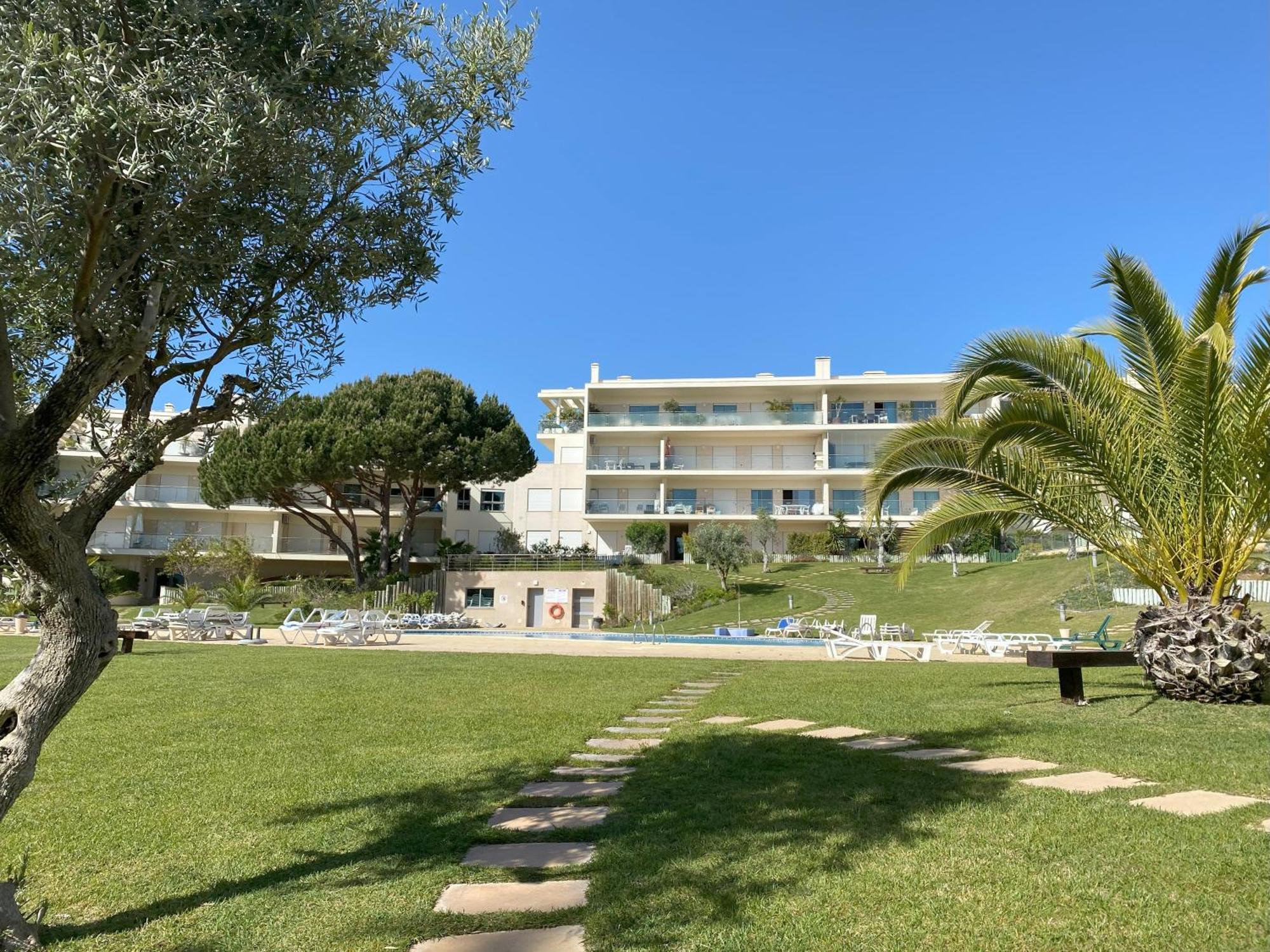 Charmant Appartement A 1Km De La Plage, Avec Piscine A Albufeira Dış mekan fotoğraf
